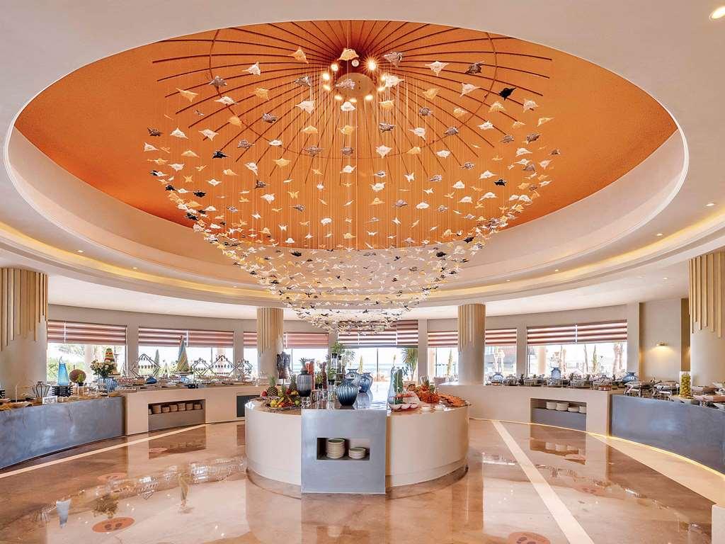 Rixos Premium Magawish Suites And Villas Хургада Ресторант снимка