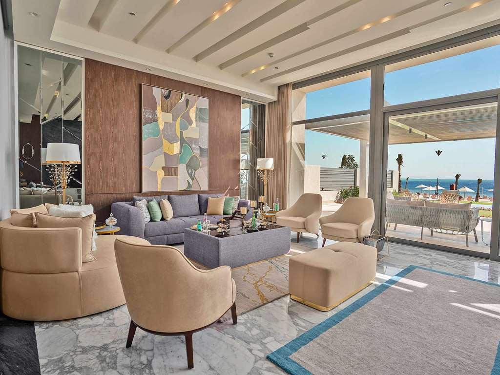 Rixos Premium Magawish Suites And Villas Хургада Стая снимка